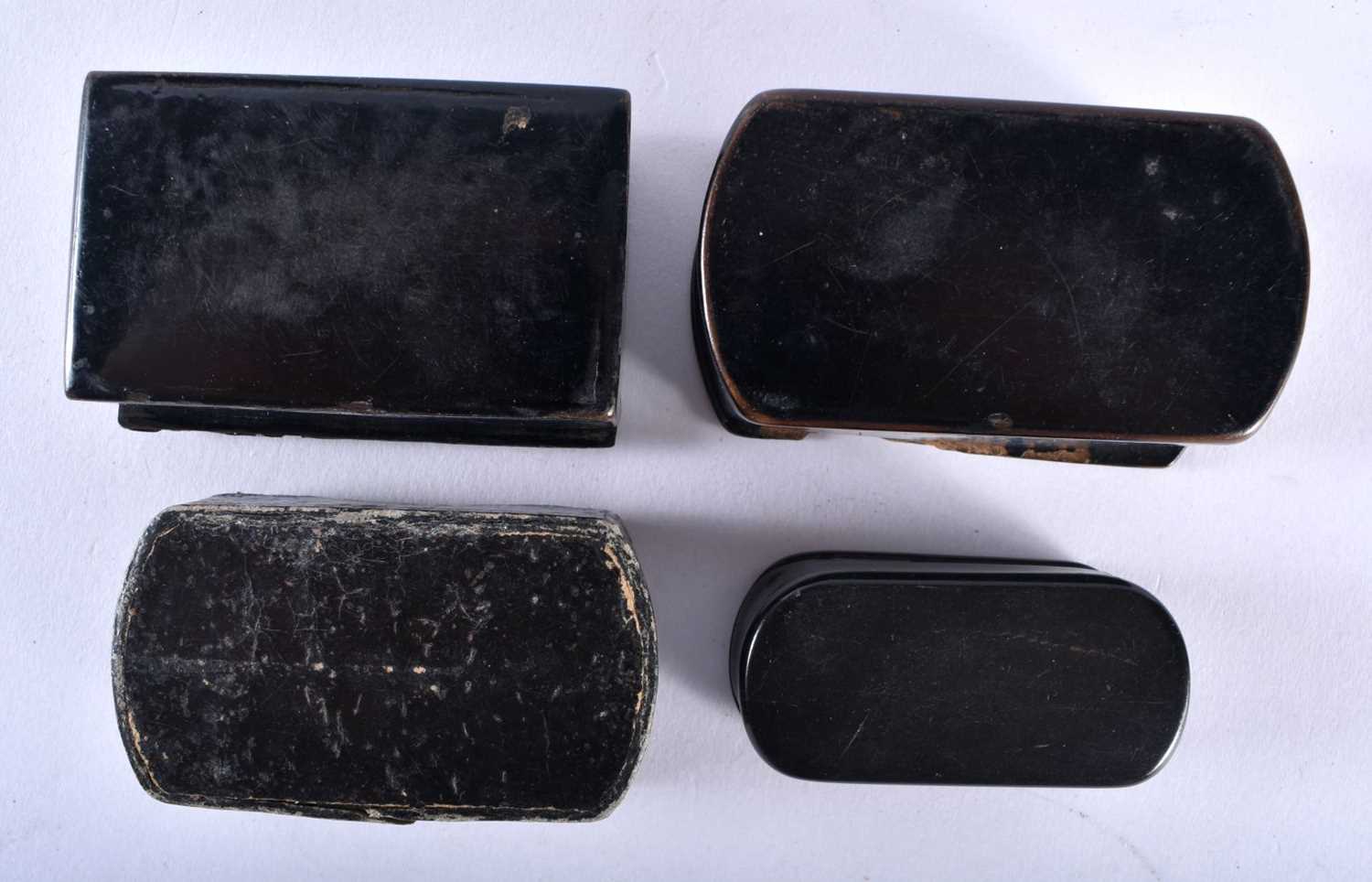 THREE ANTIQUE SILVER SNUFF BOXES and another. 67 grams. Largest 6 cm x 3.5 cm. (4) - Image 4 of 4