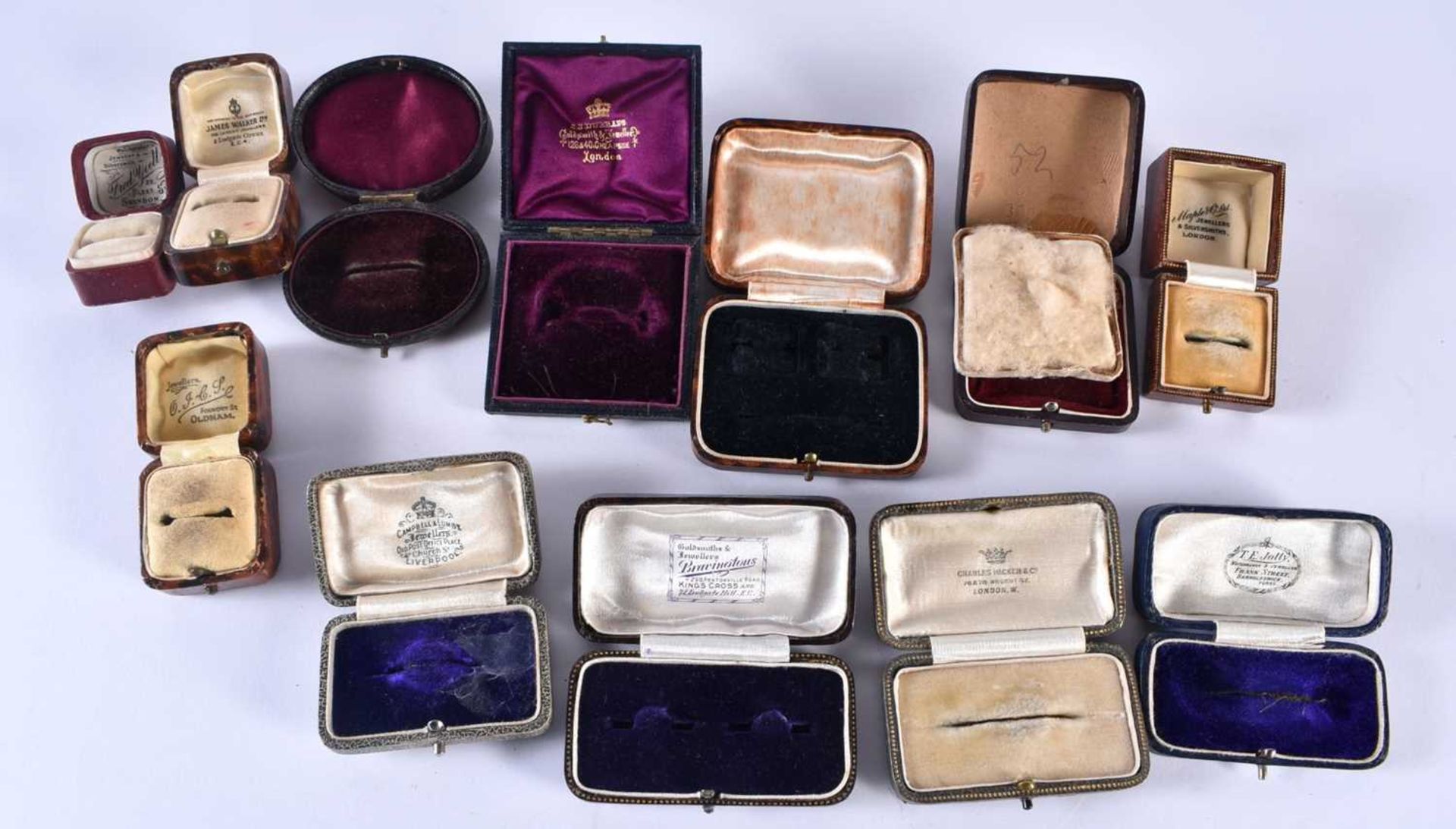 Twelve assorted vintage and antique jewellery boxes (12) - Image 2 of 4