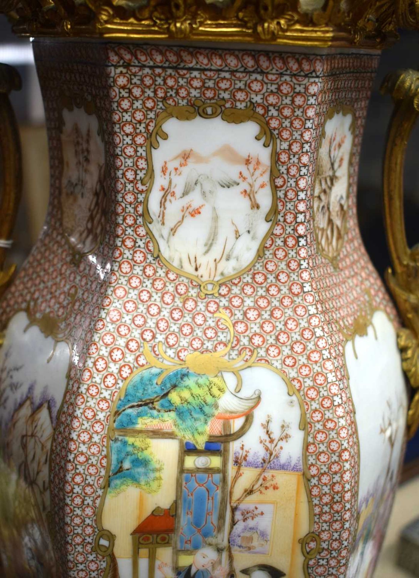 A LARGE PAIR OF 18TH CENTURY CHINESE EXPORT TWIN HANDLED COUNTRY HOUSE PORCELAIN OIL LAMPS Qianlong, - Image 7 of 43
