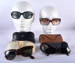 Four Cased Pairs of Ray-Ban Sunglasses (4)