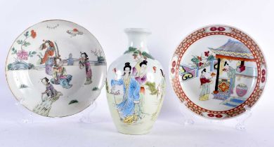 THREE EARLY 20TH CENTURY CHINESE FAMILLE ROSE CERAMICS Late Qing/Republic. Largest 18 cm high. (3)