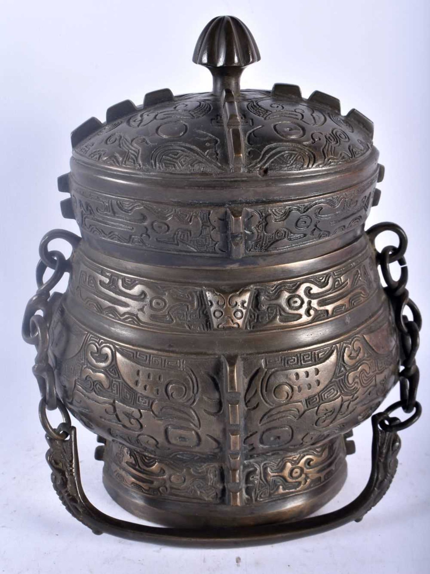 A LARGE LATE 19TH CENTURY CHINESE BRONZE ARCHAIC VESSEL AND COVER Late Qing, modelled with taotie - Image 5 of 5