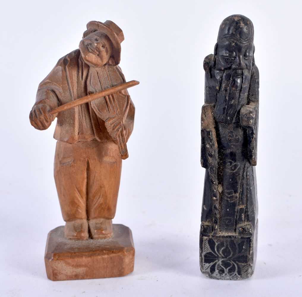 A GROUP OF CHINESE AND TIBETAN ITEMS. Largest 17 cm high. (5) - Image 7 of 9