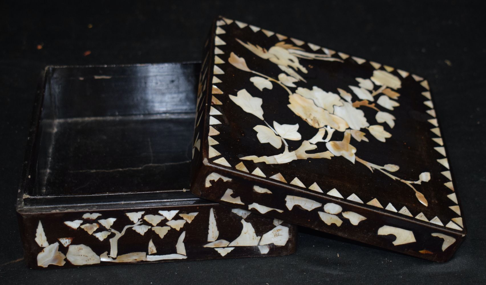 A mother of Pearl inlaid box with two middle Eastern boxes largest 8 x 18.5 x 18.5 cm (3) - Image 5 of 6