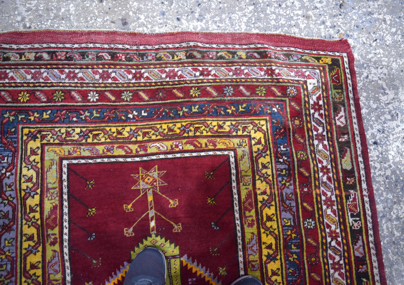 An Anatolian prayer rug 230 x 142 cm. - Image 16 of 20