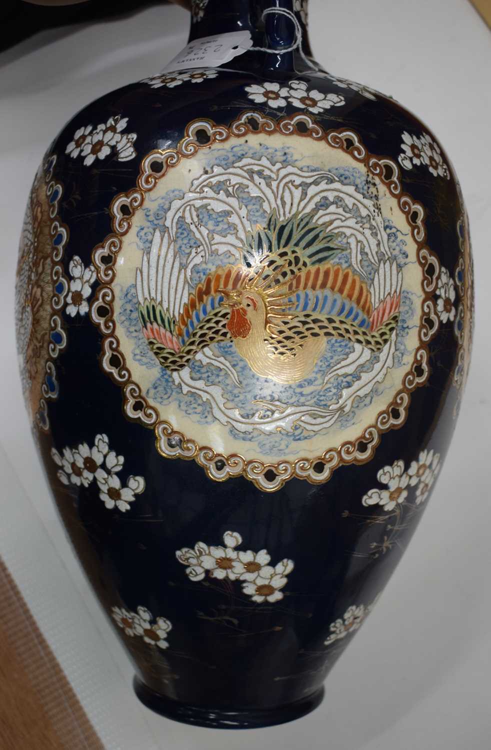 A LARGE PAIR OF LATE 19TH CENTURY JAPANESE MEIJI PERIOD SATSUMA VASES painted in relief with - Image 21 of 21