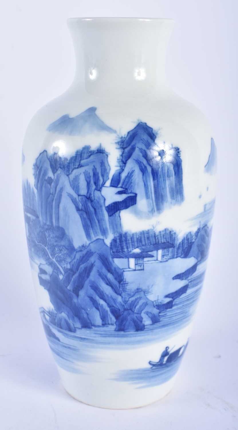 A LATE 19TH CENTURY CHINESE BLUE AND WHITE PORCELAIN VASE bearing Kangxi marks to base. 16.5 cm