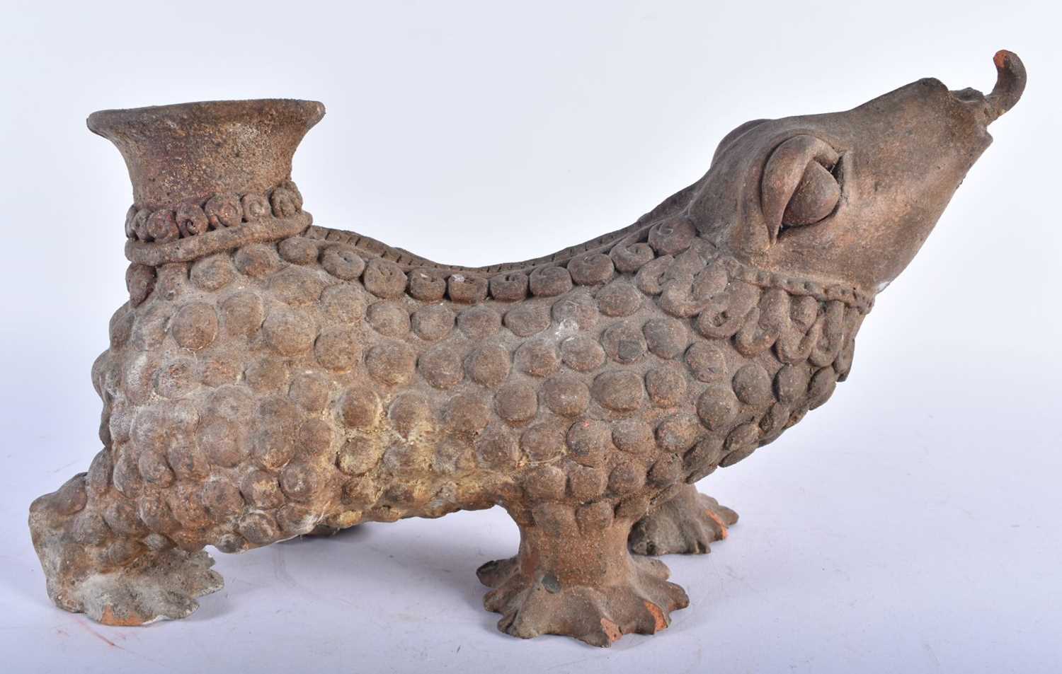 A LARGE POTTERY SOUTH AMERICAN TERRACOTTA ZOOMORPHIC VESSEL. 32 cm x 18cm. - Image 3 of 5