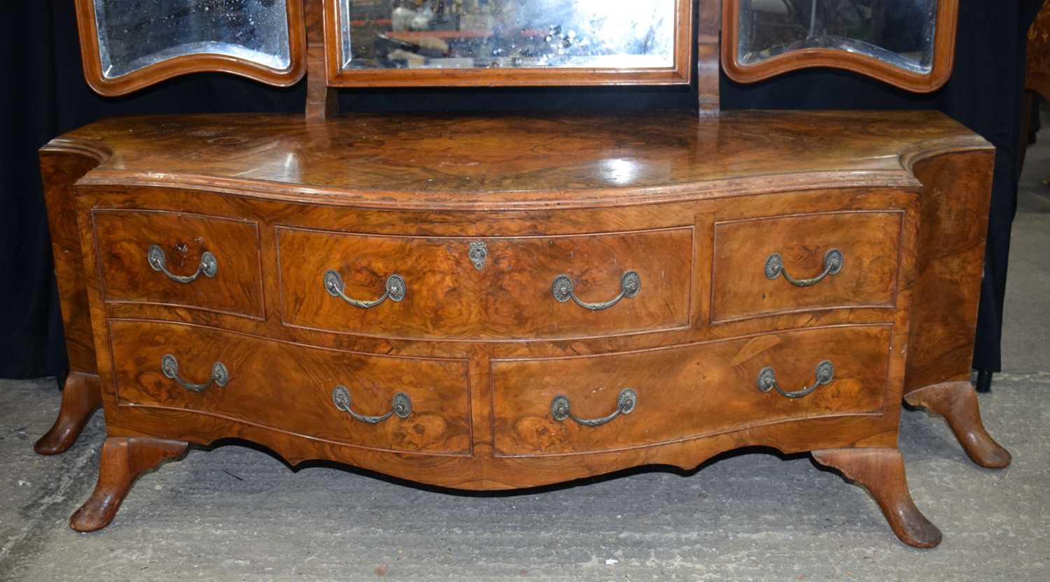 A Maurice Adams Burr Walnut veneered Queen Alexandra Dress table with triple folding bevelled - Image 3 of 18