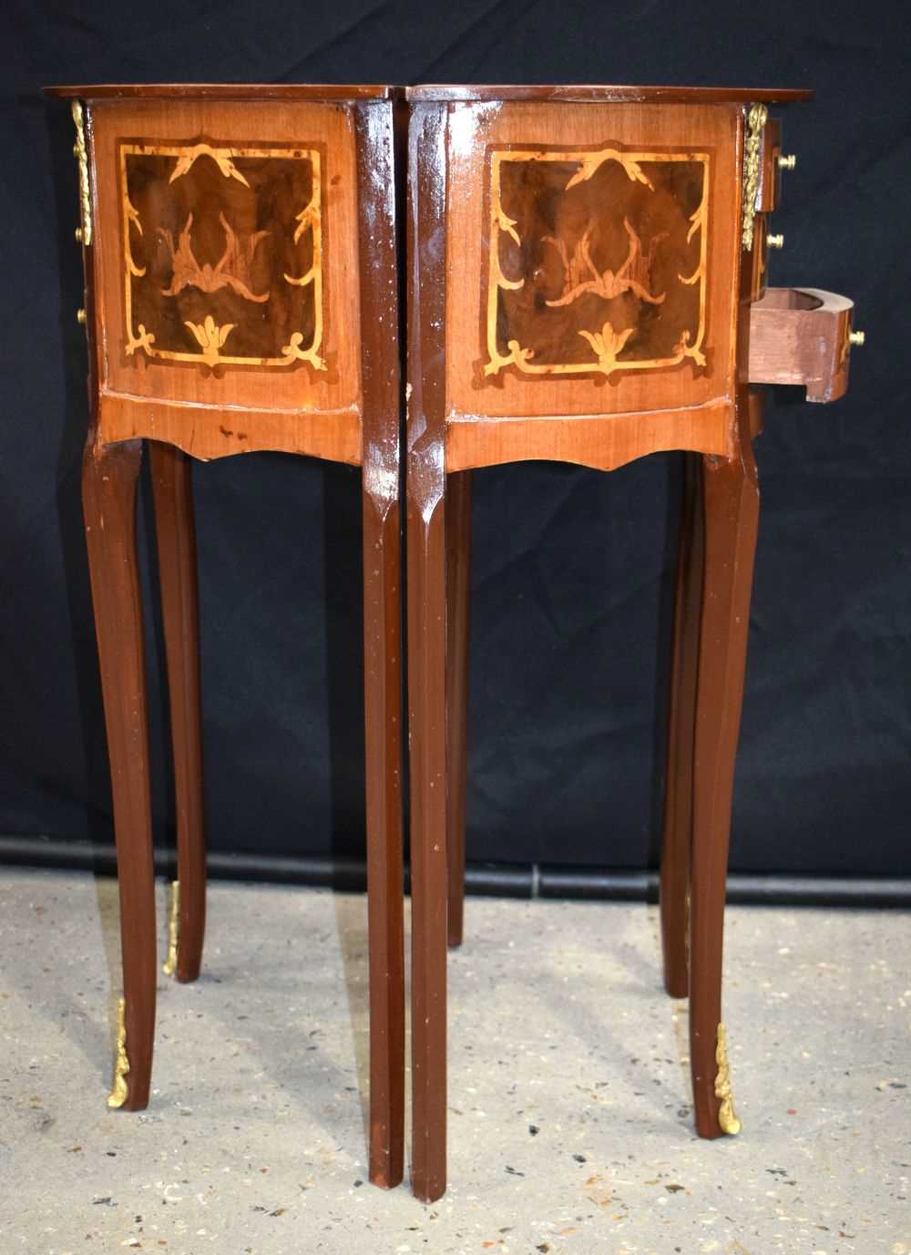 A pair of Baroque style inlaid half moon side 3 drawer tables 71 x 45 x 25cm (2) - Image 5 of 10