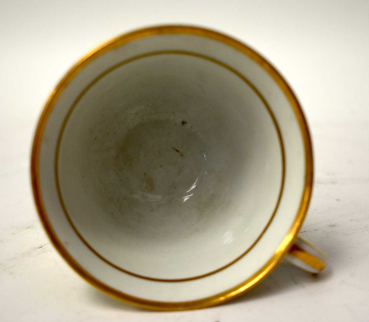 THREE EARLY 19TH CENTURY CHAMBERLAINS WORCESTER PORCELAIN CUPS AND SAUCERS painted with armorials - Image 31 of 31