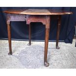 A 19th Century Gate leg table 32 x 94 x 103 cm.