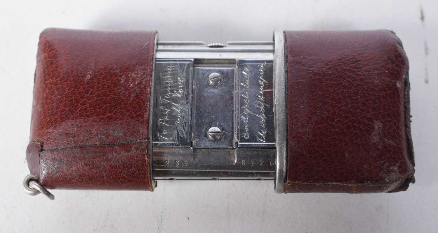 1920s Red Leather Sliding Case Movado Ermeto Travelling Clock, Swiss Made.  3.5 cm x 7.7cm, weight - Image 2 of 3