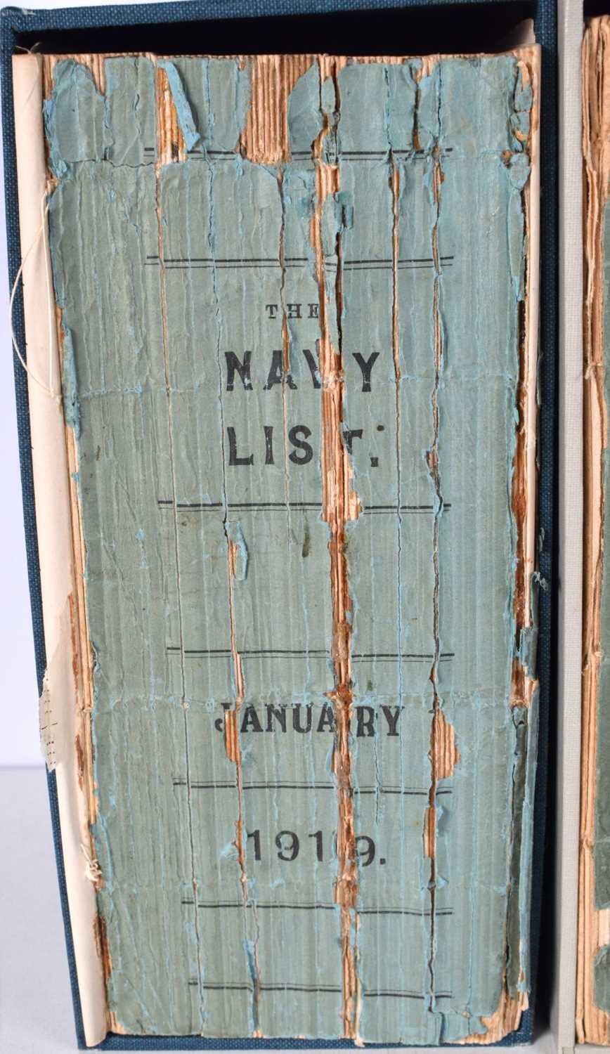 A collection of books related to "The Navy list " post WWall 1 1919-1921. (4). - Image 3 of 8