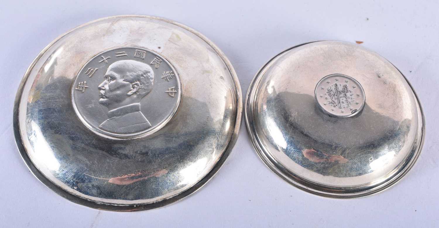 Two Silver Coin Dishes. 1 Stamped Silver. Largest 8.7cm x 1cm, total weight 60.9g (2) - Image 2 of 3