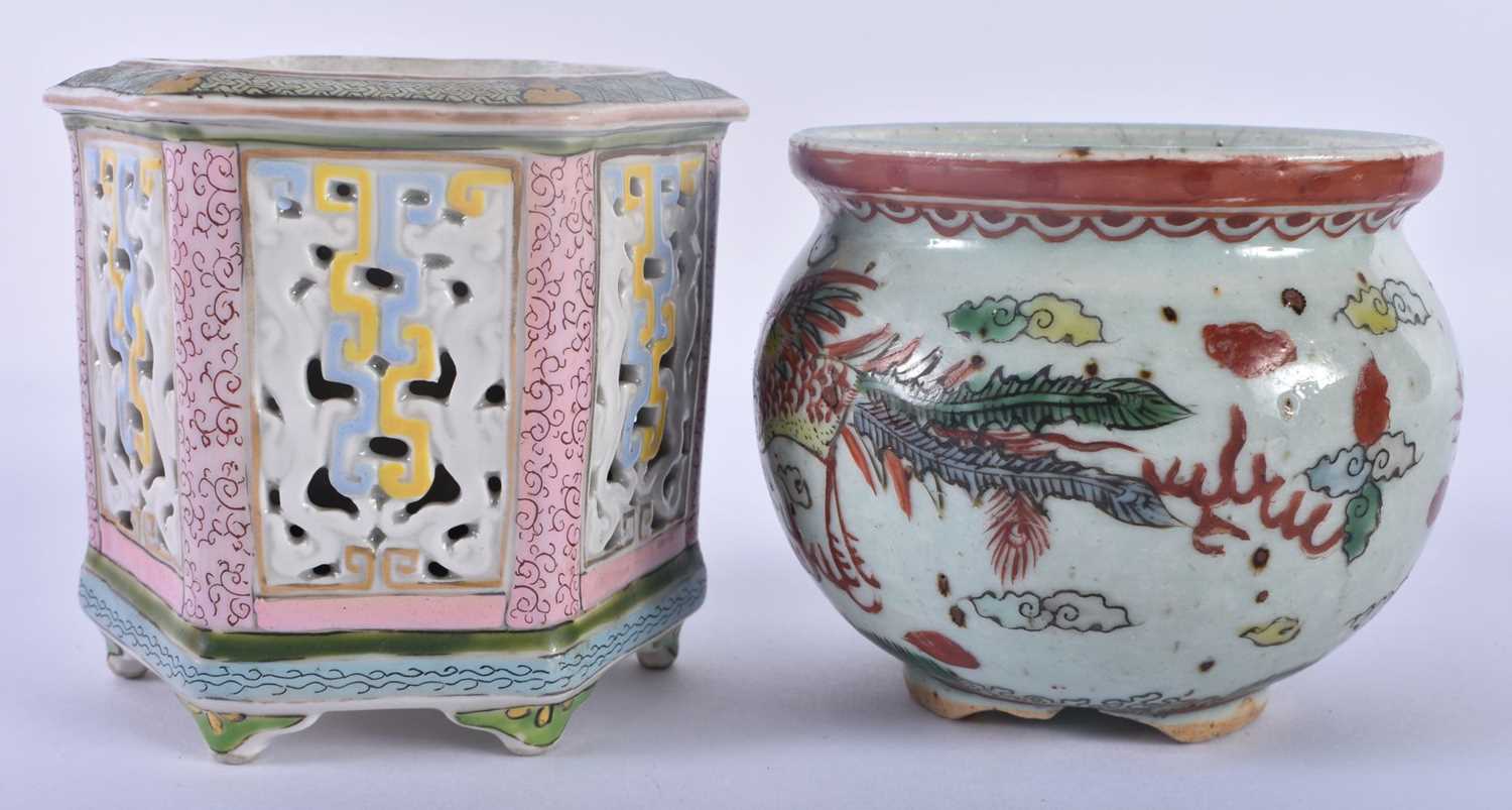 A 19TH CENTURY CHINESE PORCELAIN CENSER Qing, together with another censer ec. Largest 10 cm x 10 - Image 5 of 8