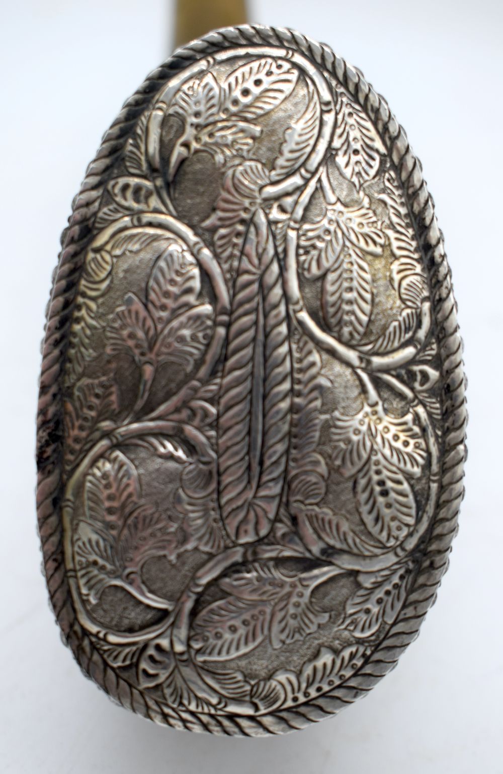 An Indian Silver mounted Buffalo horn posy holder 15 x 33 cm. - Image 8 of 10