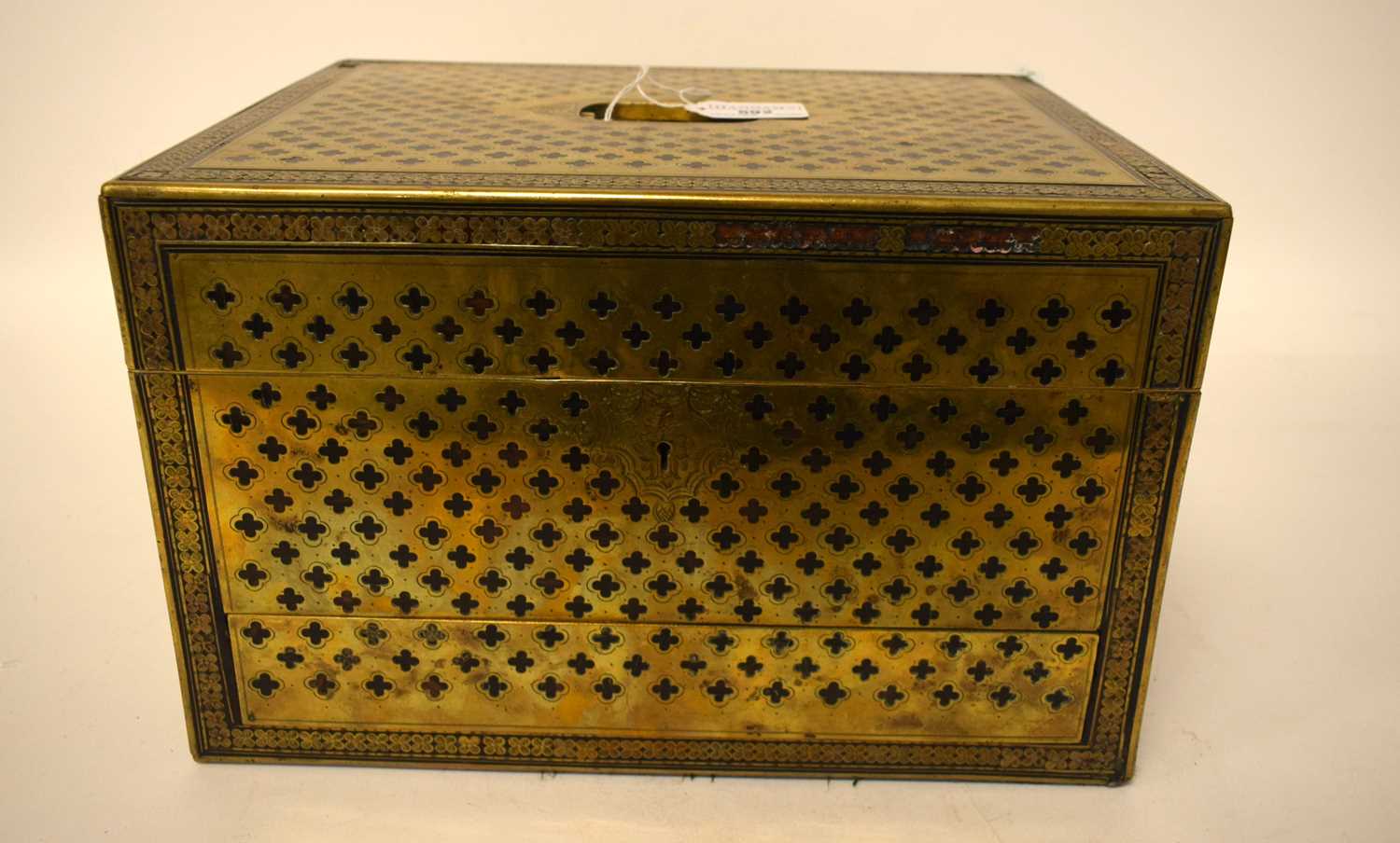 A FINE EARLY 19TH CENTURY FRENCH BRONZE OVERLAID WOOD CASKET with fully fitted silver interior, - Image 12 of 23