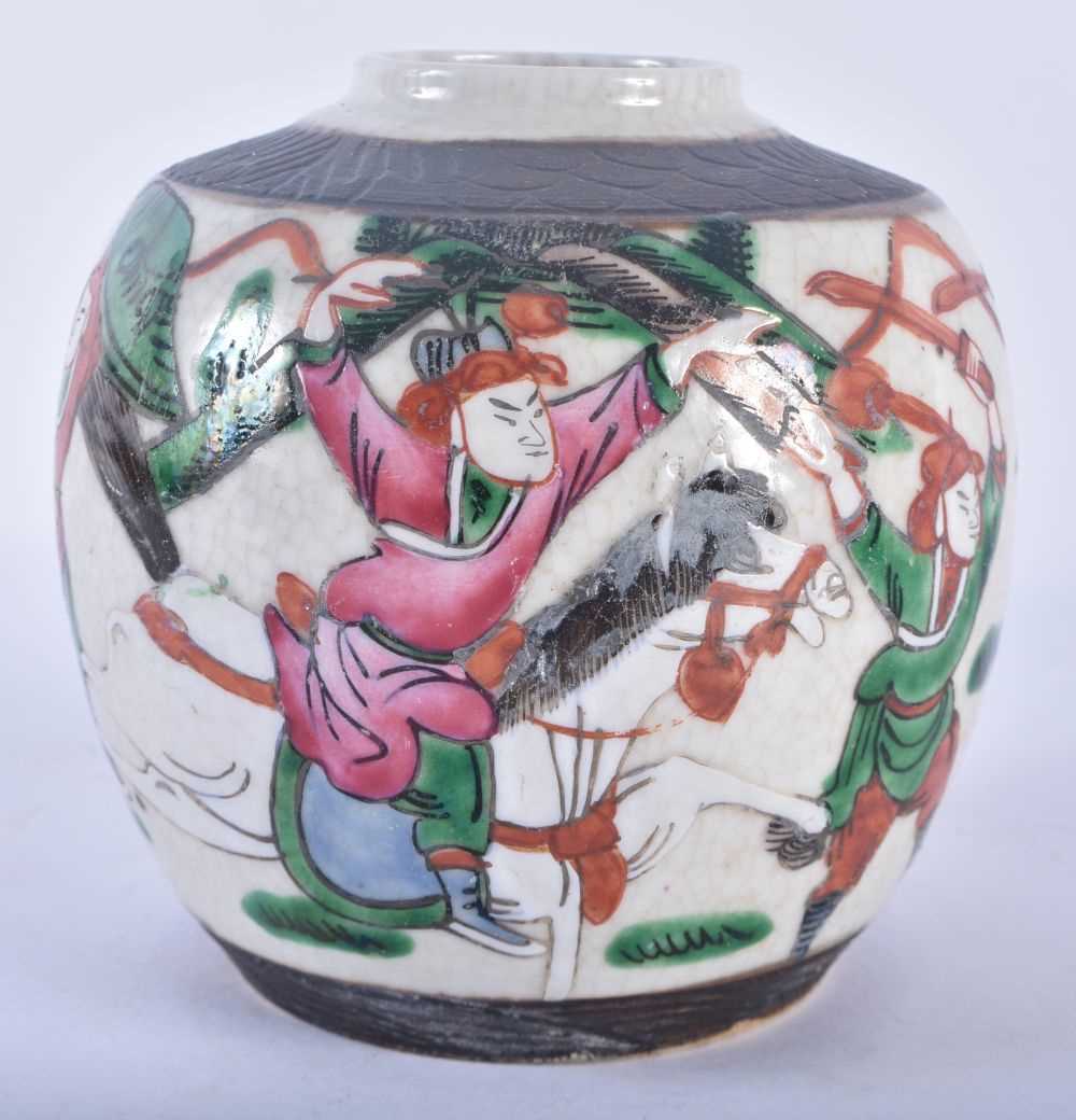 A 19TH CENTURY CHINESE FAMILLE VERTE PORCELAIN GINGER JAR together with a pair of famille rose - Image 2 of 8