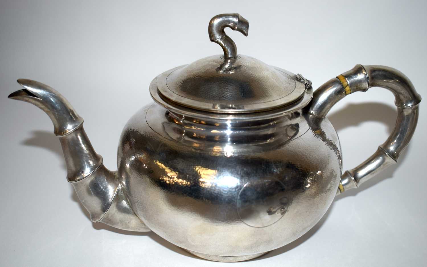A LOVELY 19TH CENTURY CHINESE HAMMERED SILVER THREE PIECE SILVER TEASET by Hung Chong & Co, together - Image 12 of 30