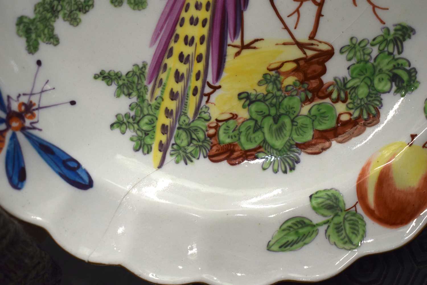 AN 18TH CENTURY CHELSEA FLUTED PORCELAIN DISH C1770 painted in the Manner of Giles with exotic - Image 7 of 17