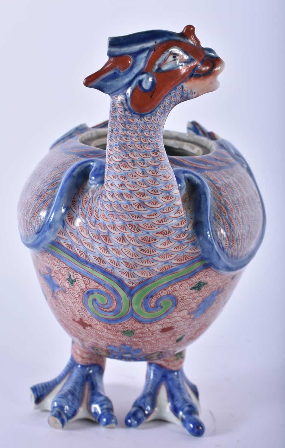 A VERY RARE 18TH CENTURY CHINESE PORCELAIN BIRD FORM CENSER modelled as a standing mythical bird - Image 2 of 6