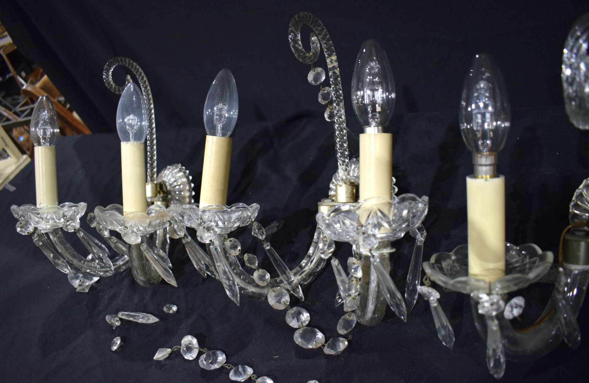 A collection of Glass wall sconces 25cm.(3) - Image 7 of 8