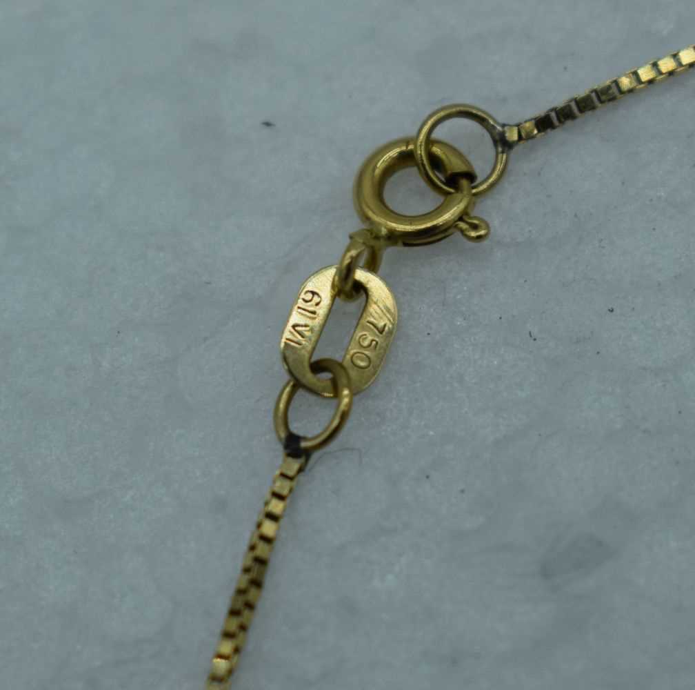 ASSORTED 14CT & 18CT GOLD. 7 grams. Chain 43 cm long, pendant 2 cm x 0.5 cm. - Image 5 of 5