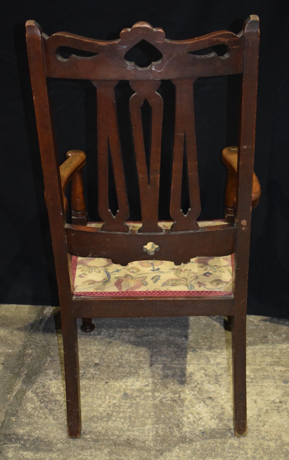 A large 19th Century Oak armchair with covered wooden seat 115 x 58 x 54 cm - Image 8 of 10