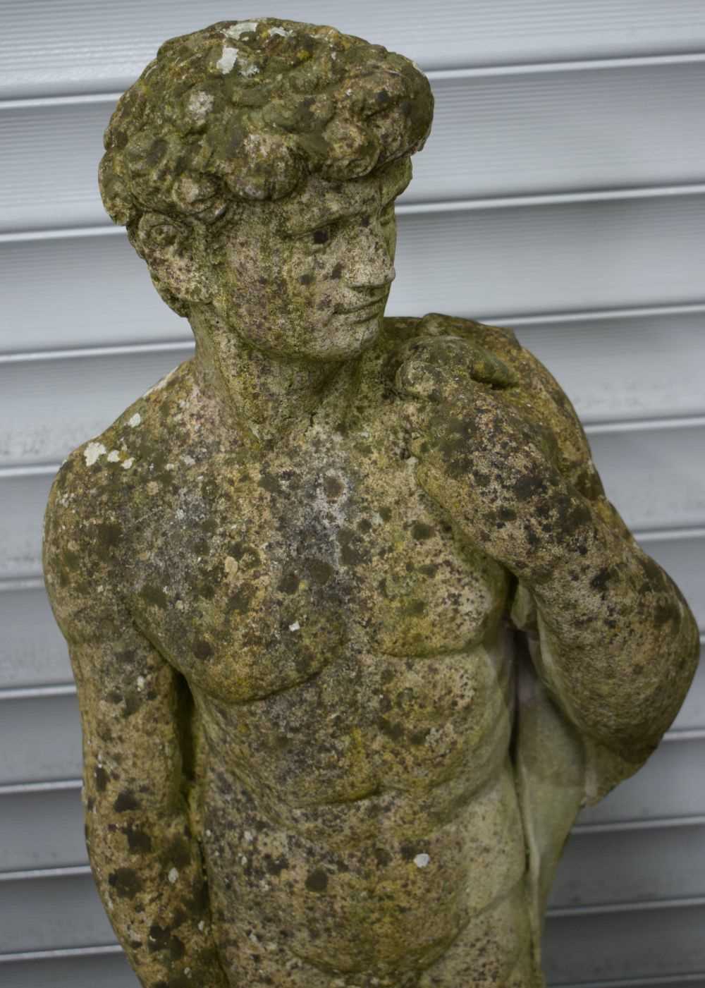 A Composite stone figure of Michelangelo's statue of David 116 x 33 cm - Image 3 of 8