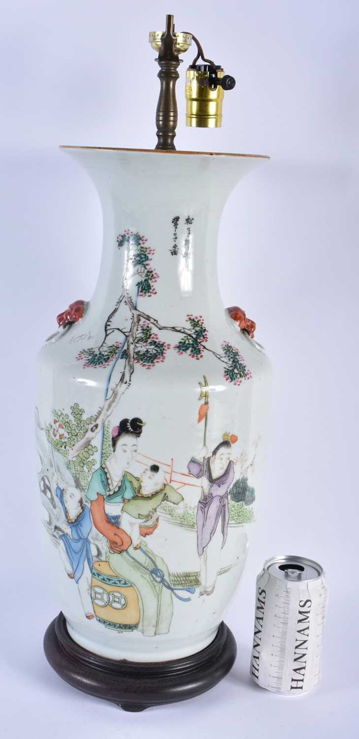 A LARGE EARLY 20TH CENTURY CHINESE FAMILLE ROSE PORCELAIN LAMP Late Qing/Republic. 54 cm high.