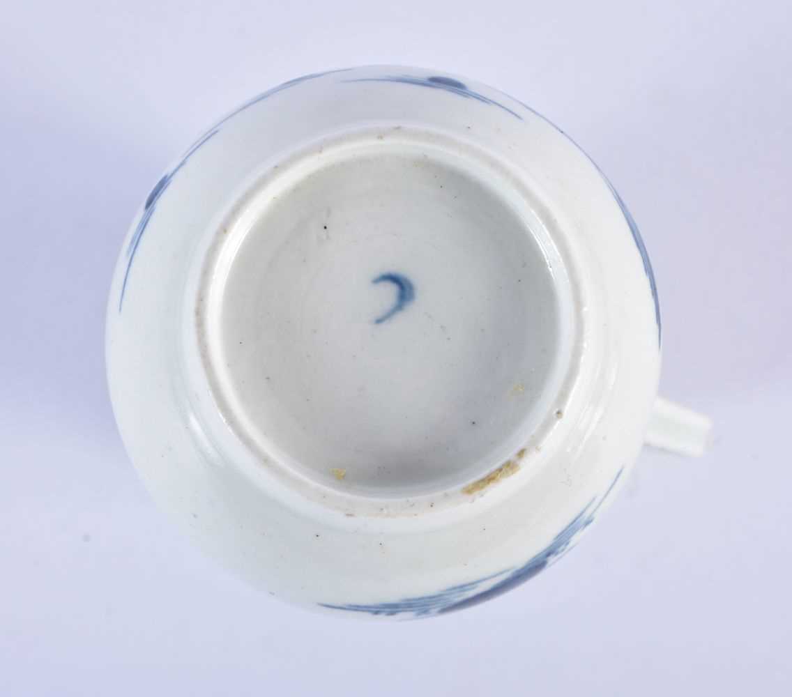 Worcester sparrow beak jug painted with the Cannonball pattern, crescent mark c. 1760. 8 cm - Image 3 of 4