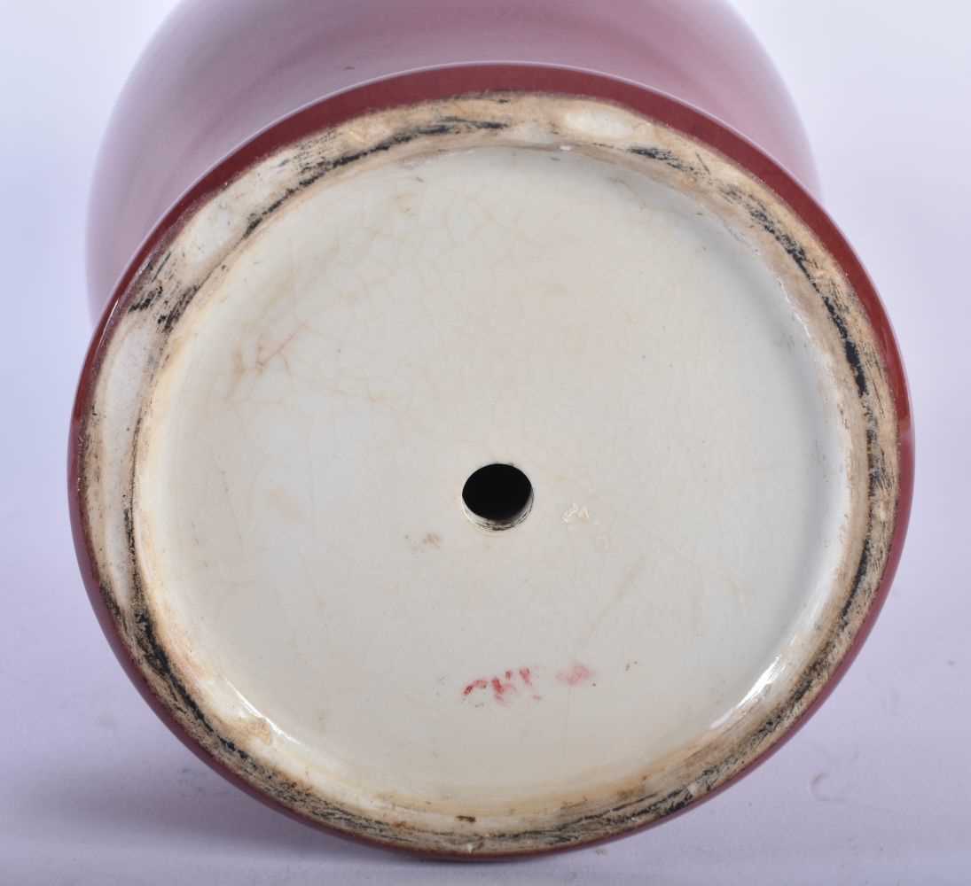 A LARGE CHINESE QING DYNASTY SANG DO BOEUF PORCELAIN VASE of baluster form. 38 cm x 15 cm. - Image 4 of 4