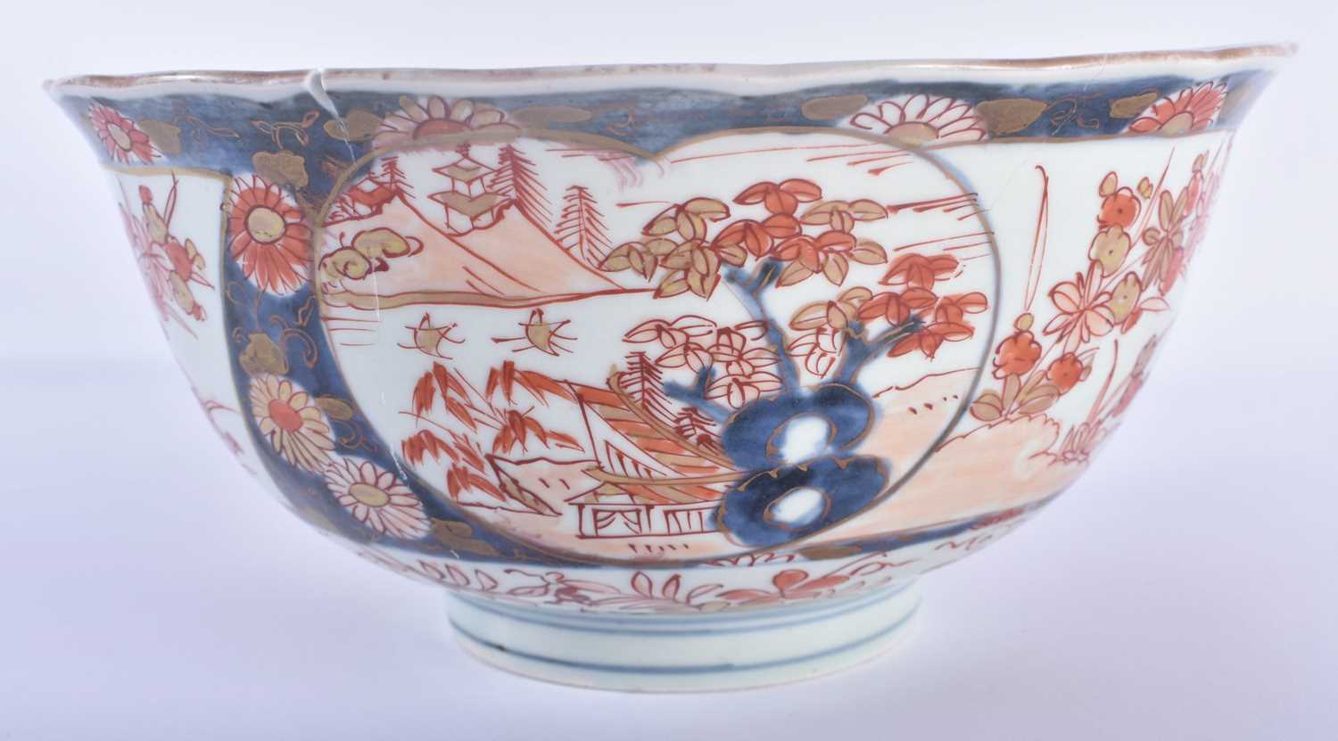 A LARGE 18TH CENTURY JAPANESE EDO PERIOD SCALLOPED IMARI BOWL painted with flowers. 24 cm x 10 cm. - Image 2 of 5