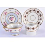 Flight Barr and Barr Worcester teacup and saucer, the saucer with central roses enclosed by a band