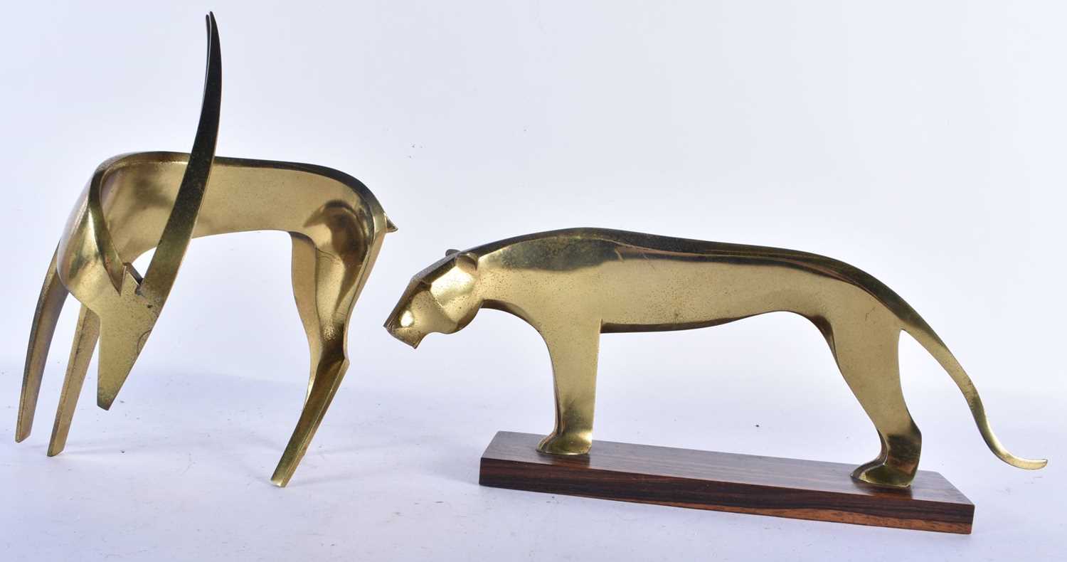 A LOVELY PAIR OF EARLY EARLY 20TH CENTURY BRONZE STYLISED ANIMALS in the manner of Hagenauer, one