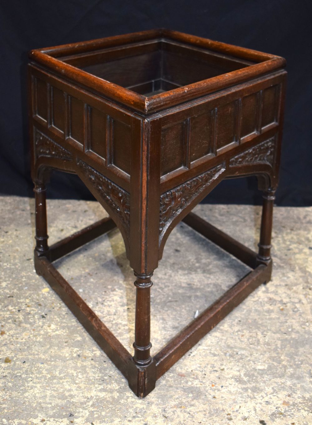 An unusual 19th Century Rhombus shaped carved mahogany planter 57 x 104 x 60 cm - Image 7 of 8