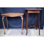 Two Edwardian inlaid small tables 73 x 49 x 49 cm (2)