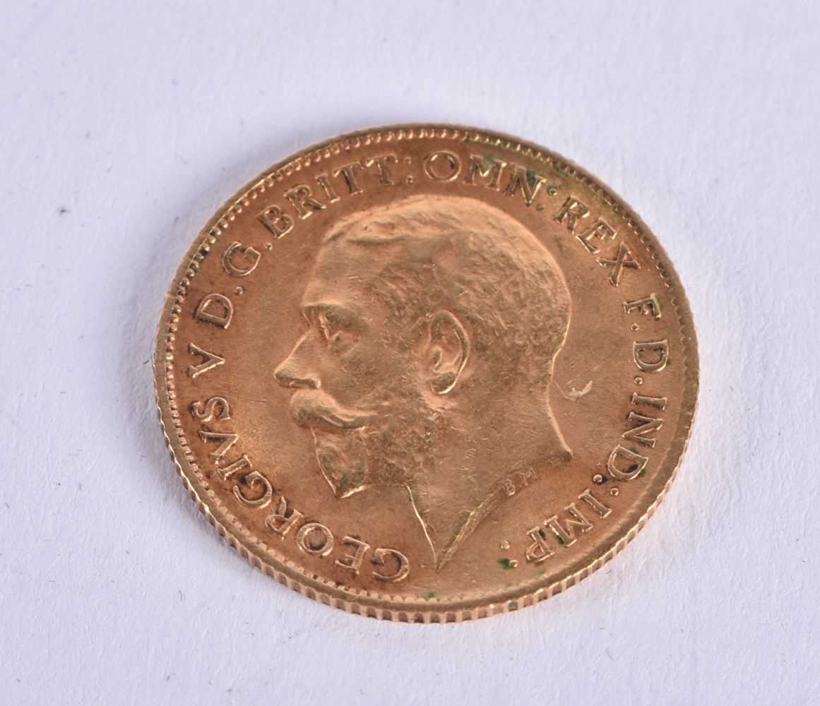 A Gold Half Sovereign dated 1912. 1.89cm diameter, weight 3.98g