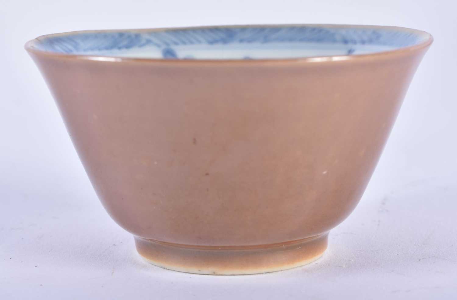 AN 18TH CENTURY CHINESE CAFE AU LAIT PORCELAIN TEABOWL AND SAUCER Yongzheng/Qianlong, together - Image 8 of 10
