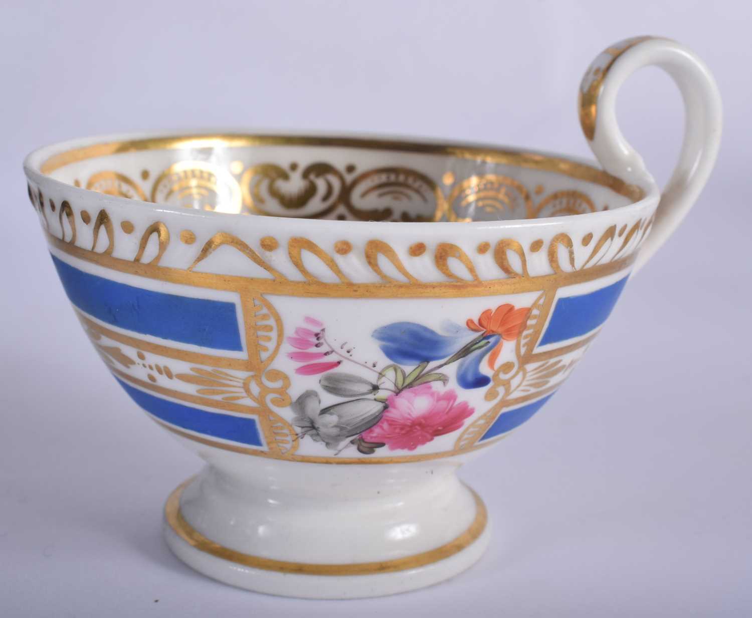 A Mid 19th Century English Tea Service comprising - 7 tea cups, 8 coffee cups, 16 saucers, tea - Image 71 of 91