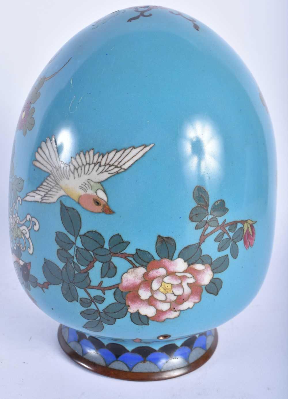 A 19TH CENTURY JAPANESE MEIJI PERIOD CLOISONNE ENAMEL HANGING EGG FORM CENSER decorated with - Image 2 of 5