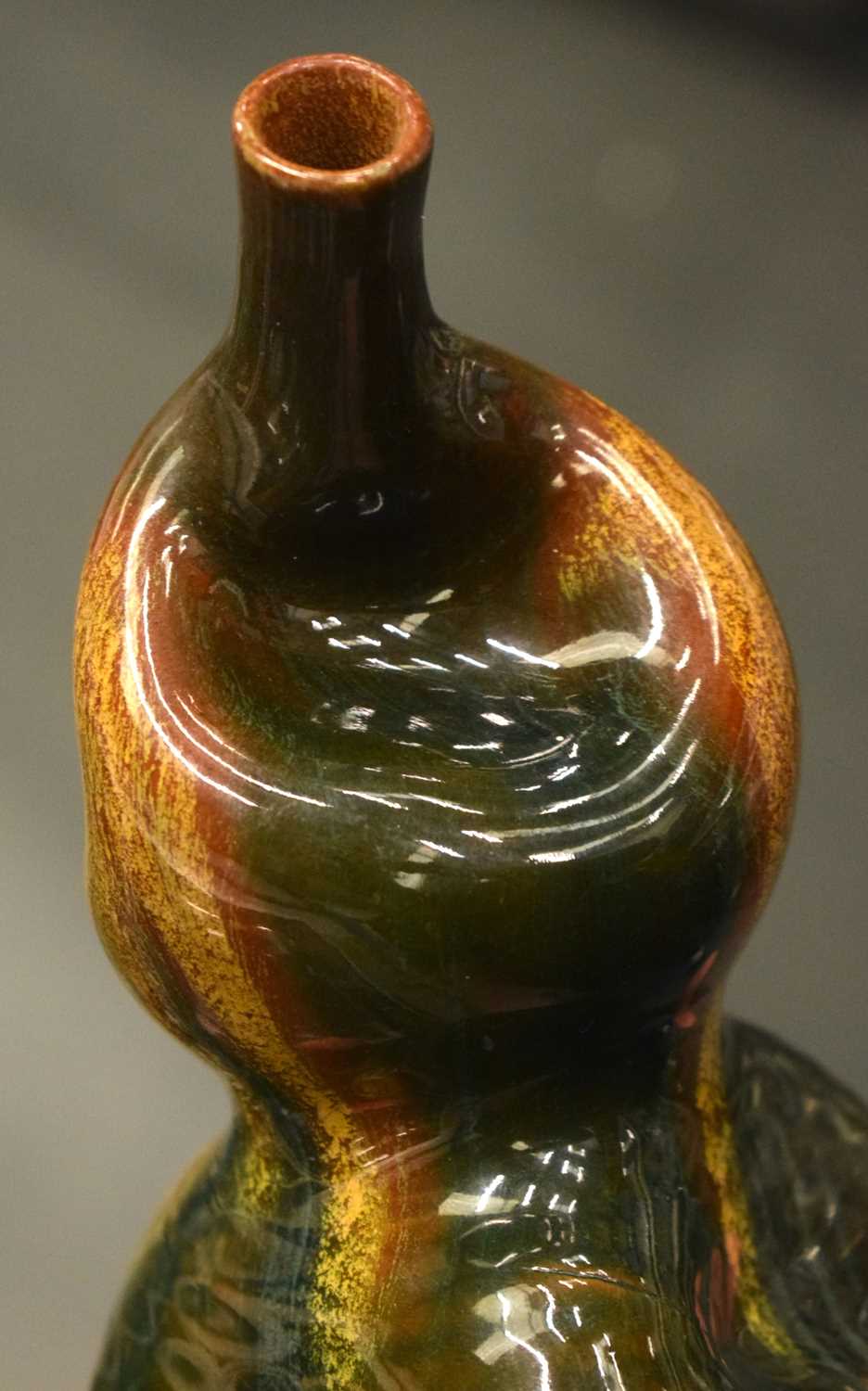 A VERY RARE LINTHORPE ART POTTERY JAPANESE STYLE SAKI BOTTLE designed by Dr Christopher Dresser. - Image 7 of 17