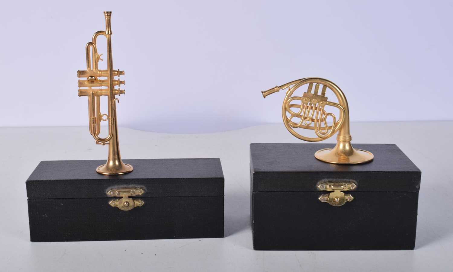 Two cased miniature brass wind instruments ,French horn and a Trumpet together with a ink stand 21 x - Image 5 of 8