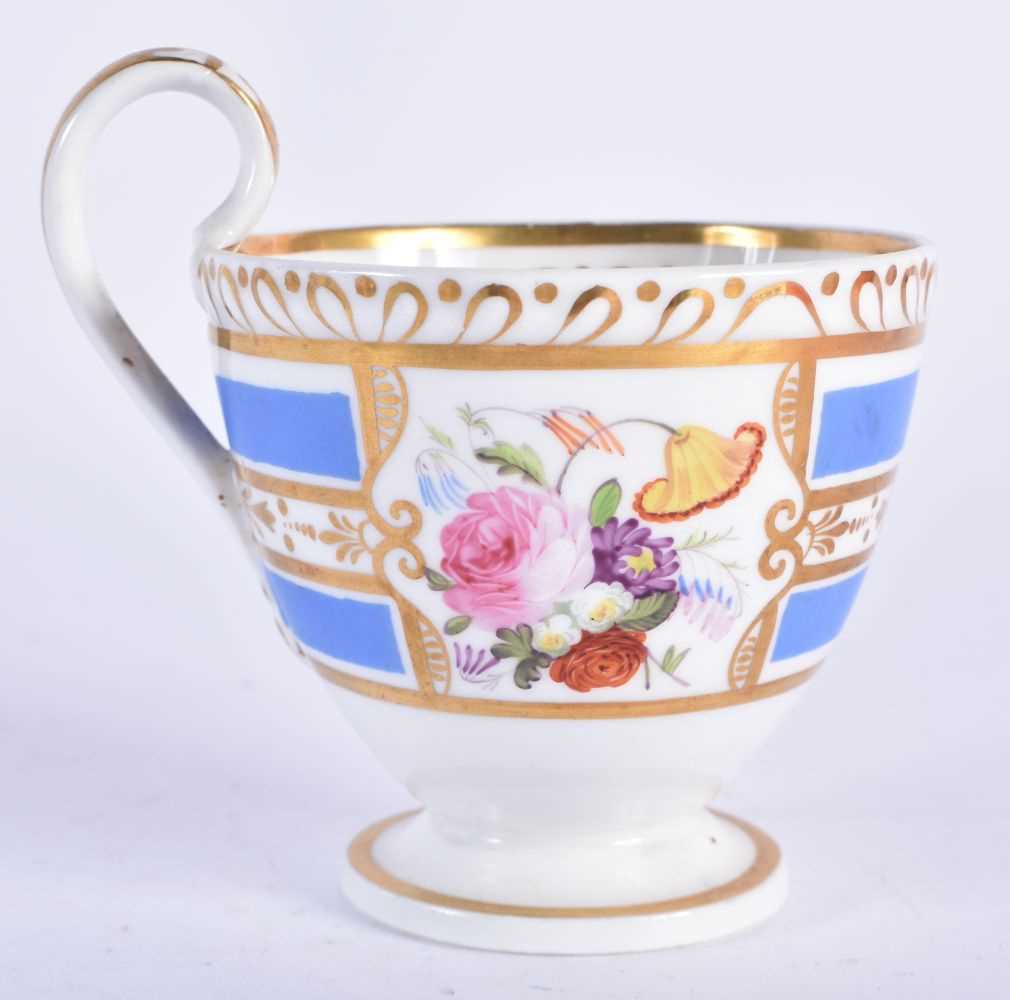 A Mid 19th Century English Tea Service comprising - 7 tea cups, 8 coffee cups, 16 saucers, tea - Image 19 of 91