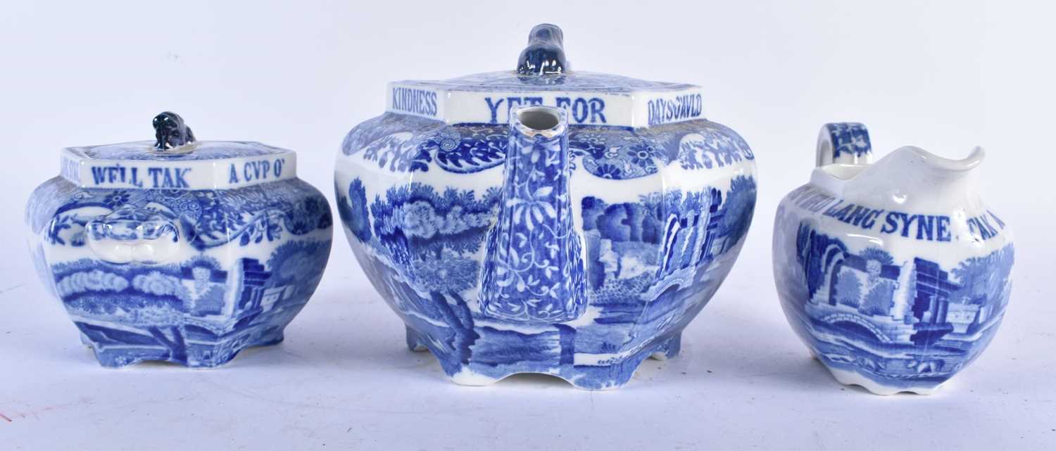 A COPELAND SPODE BLUE AND WHITE AULD LANG SYNE TEASET. Largest 21.5 cm wide. (3) - Image 2 of 5
