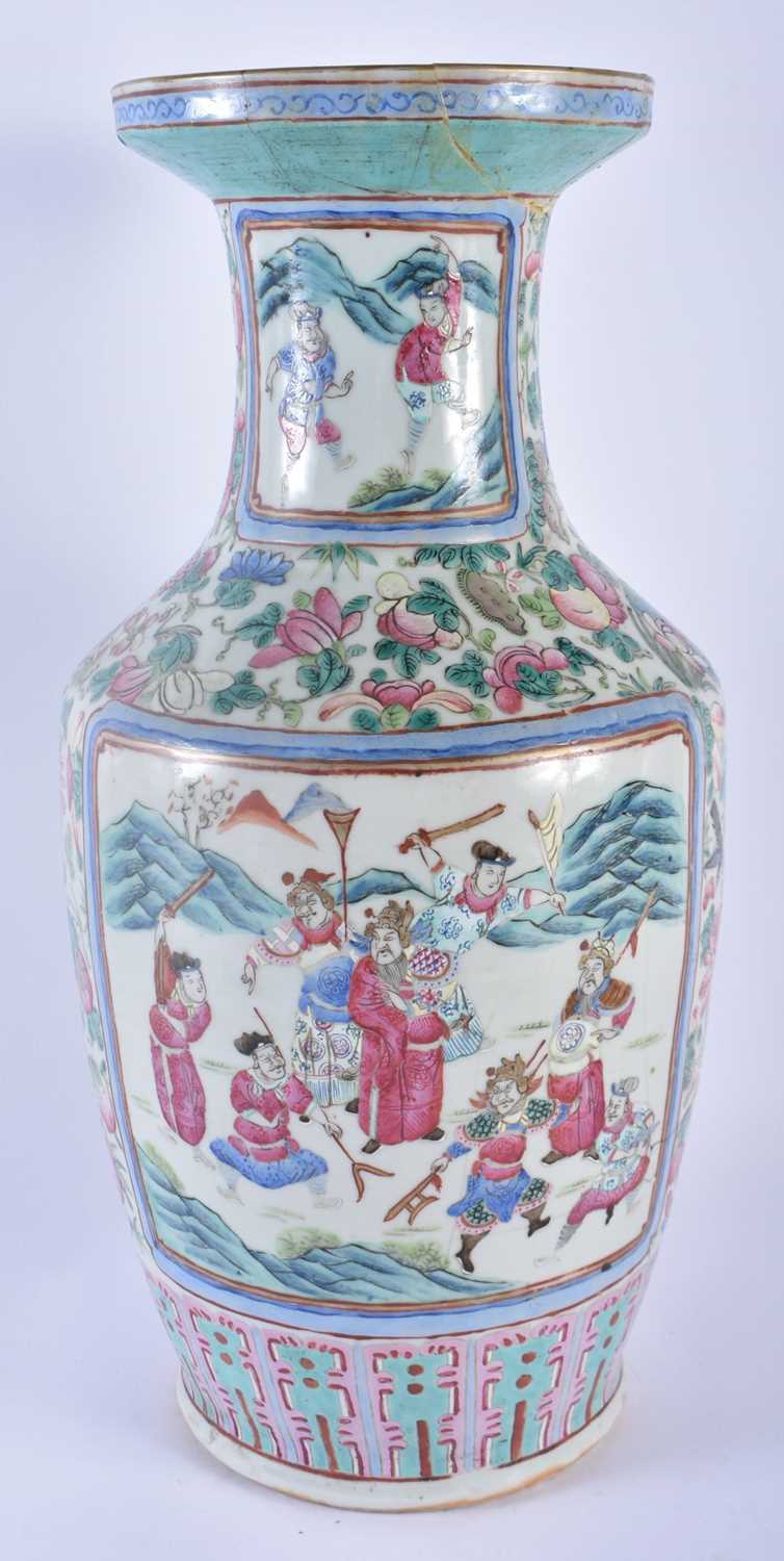 A LARGE 19TH CENTURY CHINESE FAMILLE ROSE PORCELAIN VASE Qing, painted with figures within - Image 3 of 6
