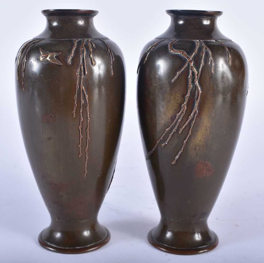 A PAIR OF 19TH CENTURY JAPANESE MEIJI PERIOD BRONZE SILVER INLAID VASES by Miyabe Atsuyoshi. 13.5 cm - Image 3 of 5