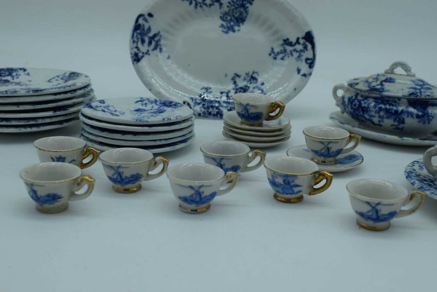 19th Century Swansea Blue and White part Dolls Toy Dinner Service together with a 20th Century Dolls - Image 3 of 6