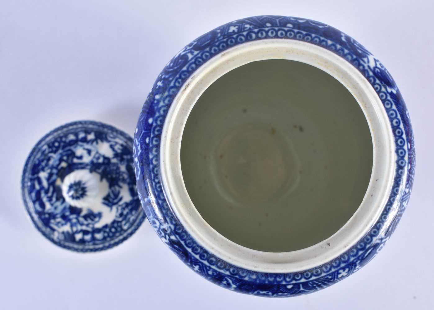 Worcester tea canister and cover printed with the Temple pattern and a teabowl and saucer with the - Image 8 of 9